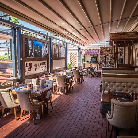 Hotel Goldenes Schiff 2*