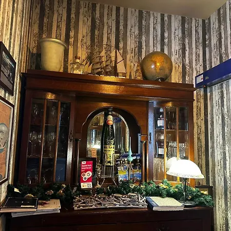 Goldenes Schiff