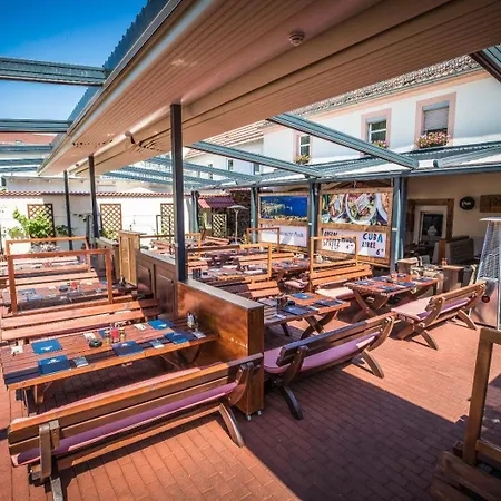 Goldenes Schiff Hotel 2*