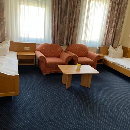 Goldenes Schiff Hotel 2*