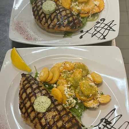 Goldenes Schiff 酒店 格里马