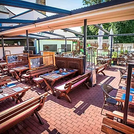 Goldenes Schiff Hotel