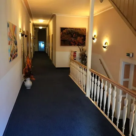 Goldenes Schiff Hotel 2*