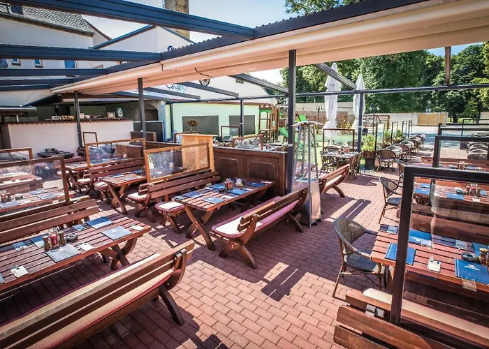 Goldenes Schiff فندق