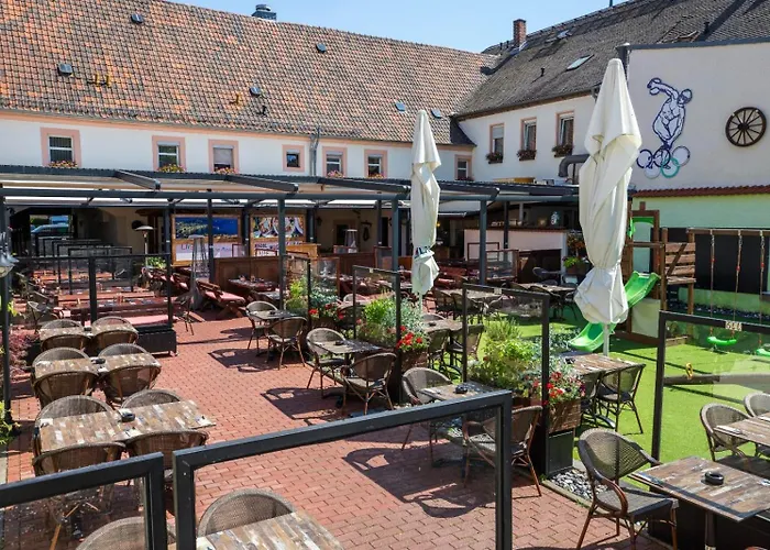 Goldenes Schiff فندق جريما