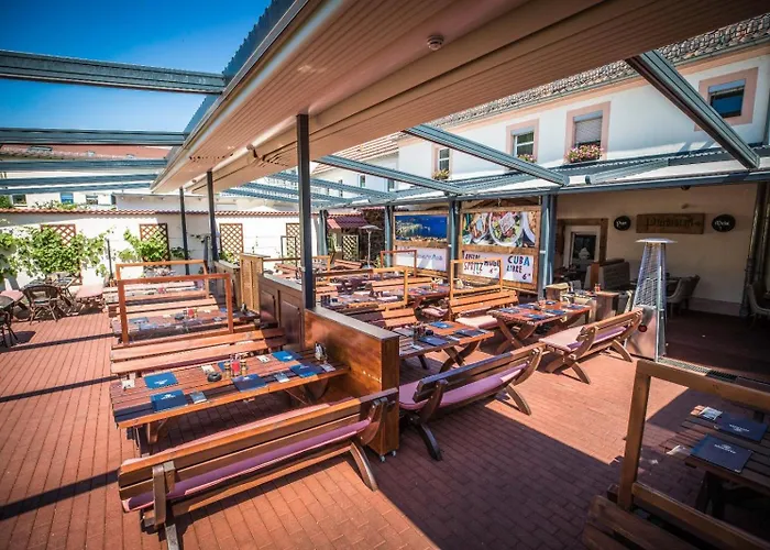 Goldenes Schiff فندق 2*