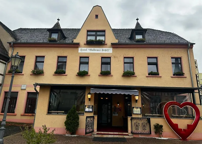 فندق Goldenes Schiff جريما