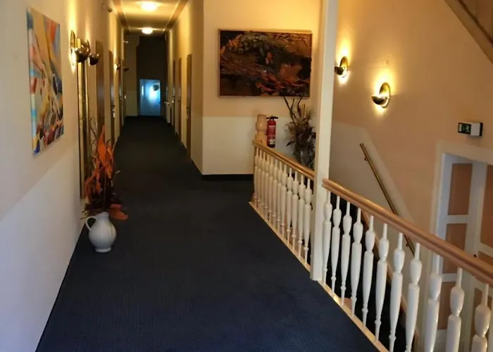 Goldenes Schiff فندق 2*