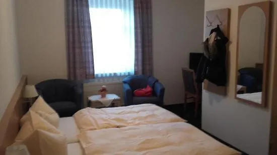 Goldenes Schiff 2* جريما